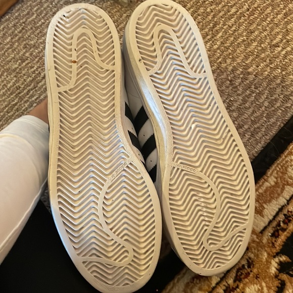 Adidas tennis shoe. - Picture 3 of 4